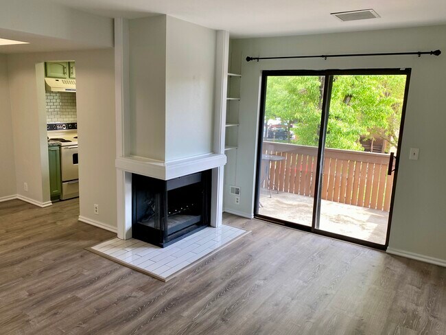 Foto del edificio - 1087 E Countrywoods Cir