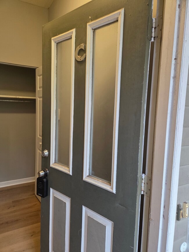 Building Photo - 1217 Lami St