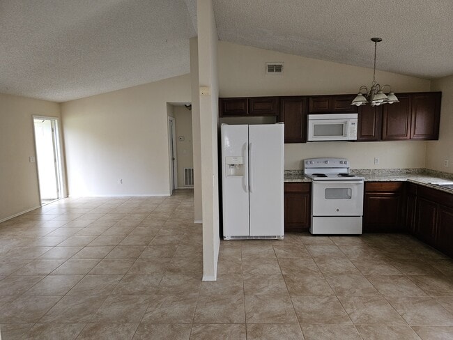 Foto del edificio - 311 Oak Ln Dr