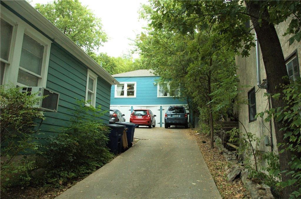 Foto principal - 202 E 31st St