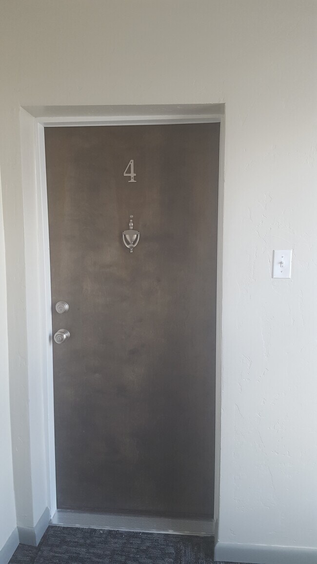 Foto del edificio - 6th Street, LLC