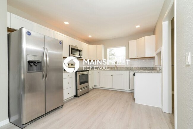 Foto del edificio - 3 Bedroom Pet-Friendly Home in Bradenton, FL with Main Street Renewal