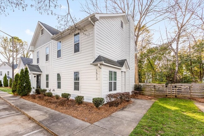 Building Photo - 1513 Briar Creek Rd