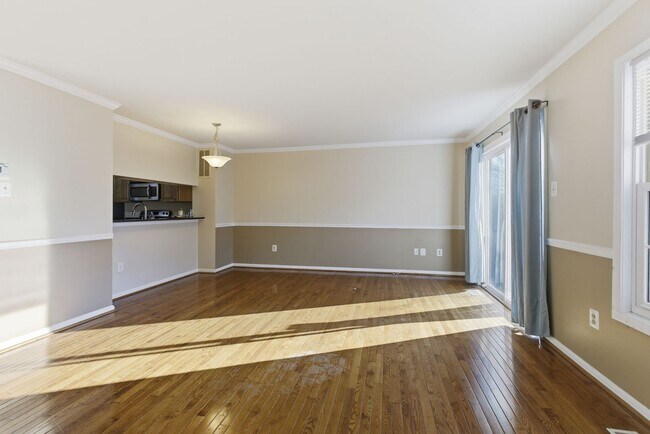 Foto del edificio - Lovely 3 BR/3.5 BA Townhome in Germantown!
