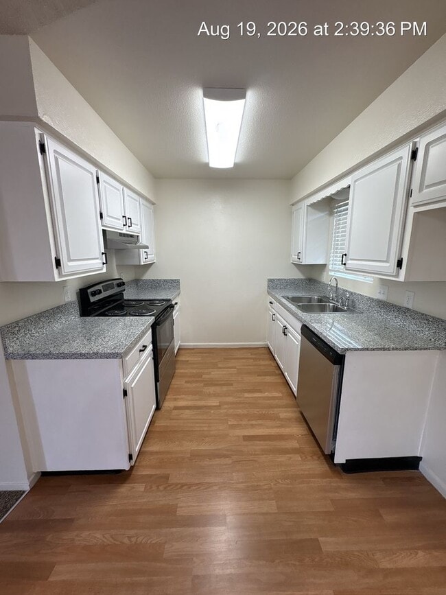 Building Photo - 804 Monarch Cir