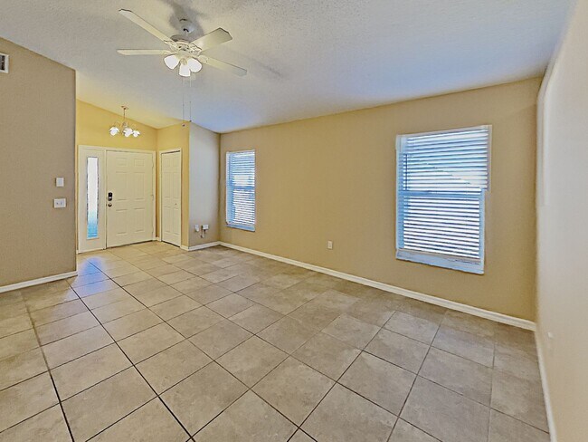Foto del edificio - 314 Daniels Pointe Dr