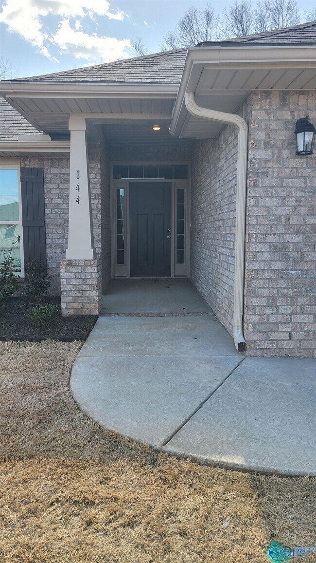 Foto del edificio - 144 Abercorn Dr