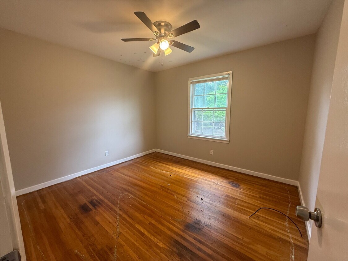 Foto del edificio - 3206 Bayless Dr SW