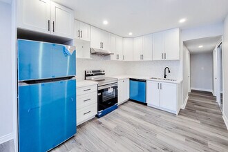 Building Photo - 2 Kline's Ave