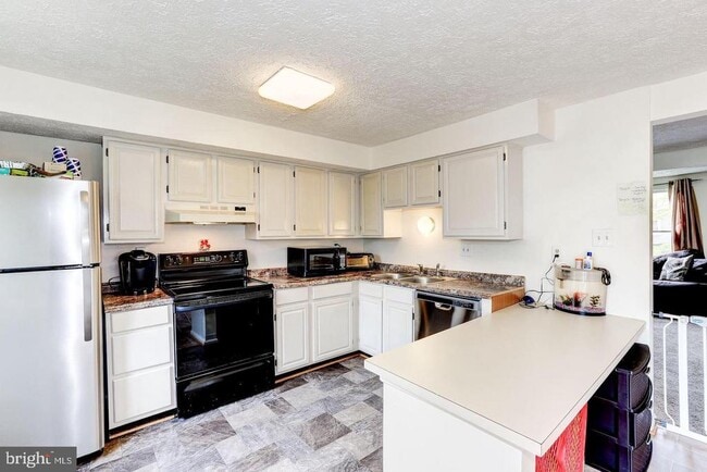 Building Photo - 10117 Shelldrake Cir