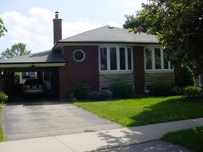 Building Photo - 37 Jarwick Dr