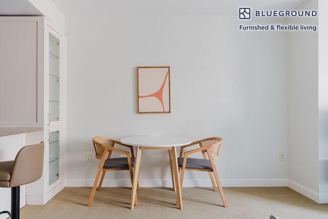 Foto del edificio - 425 8th St NW