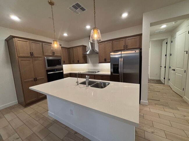 Foto del edificio - 2121 W Sonoran Desert Dr