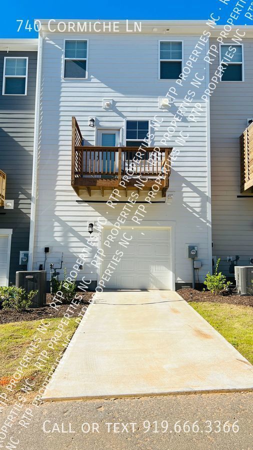Building Photo - 740 Cormiche Ln