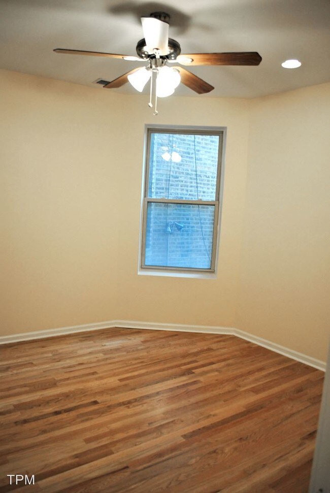 Building Photo - 2429 N Albany Ave