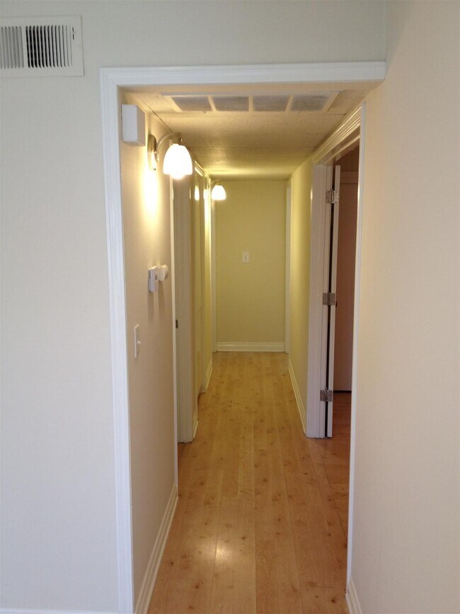 Building Photo - 27935 Sarabande Ln