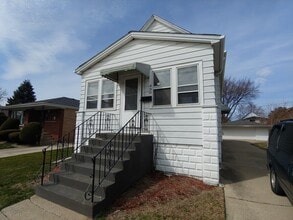 Building Photo - 430 156th St