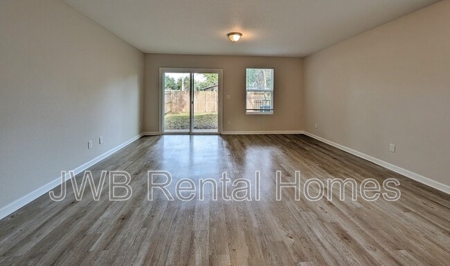 Building Photo - 9081 Eaton Ave