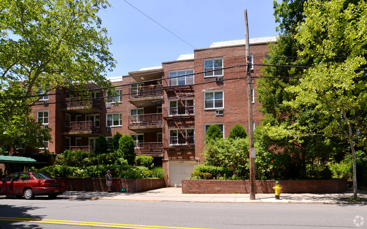 Foto del edificio - Larchmont Palmer