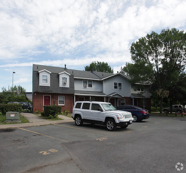 Shaker Heights Apartments 276 Old Loudon Rd Latham, NY Apartments