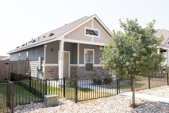 Building Photo - 2809 Seneca Path