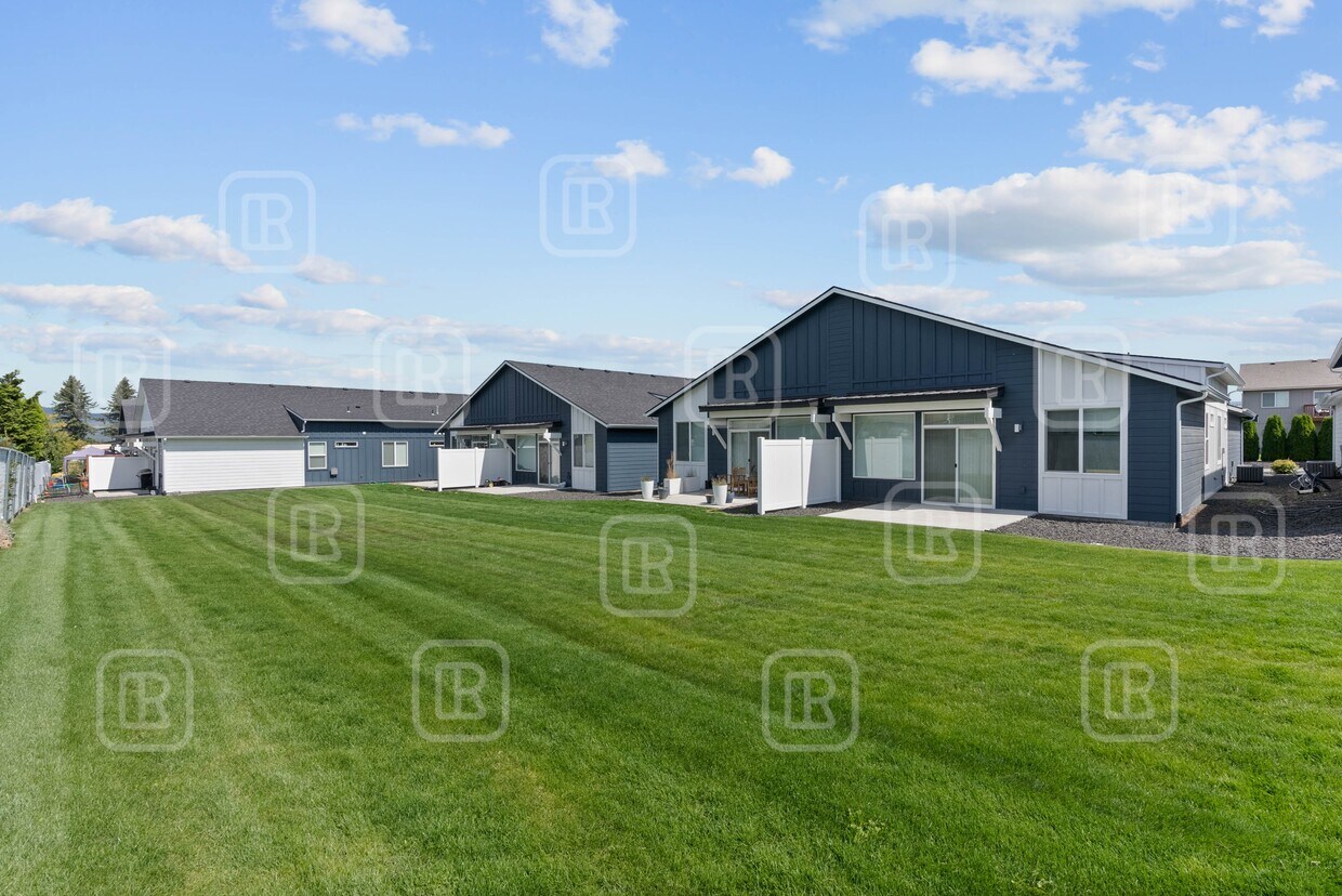 Foto principal - 714 N Arties Rd
