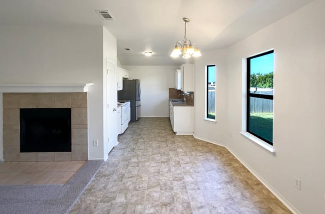 Building Photo - 1113 Marlee Cir