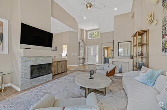 Building Photo - 8161 Round Hills Cir