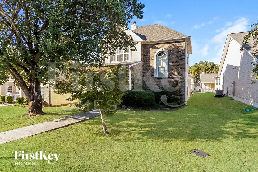 Foto principal - 140 Warwick Cir