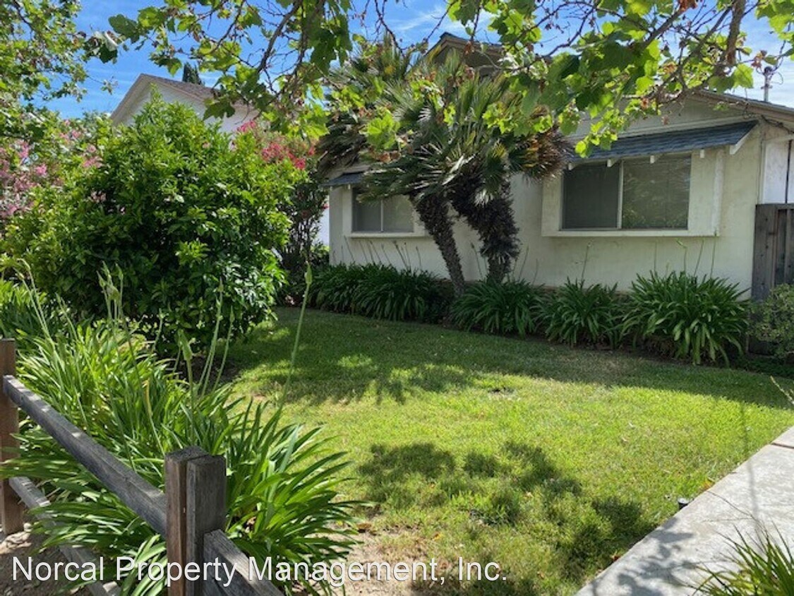 Primary Photo - 2 br, 1 bath Apartment - 1325 Warner Ave