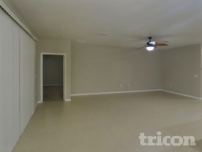 Foto del edificio - 13513 Paddington Wy