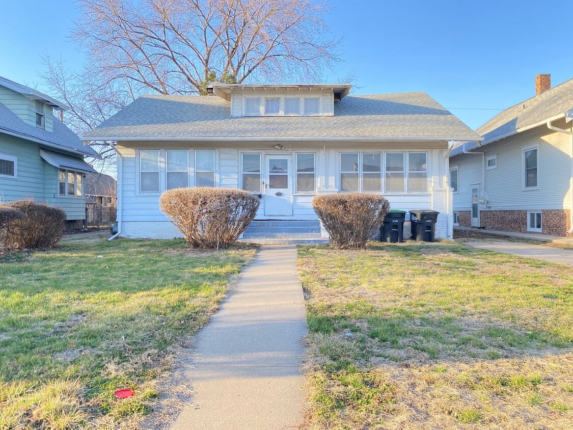 Photo - 2436 Laurel Avenue