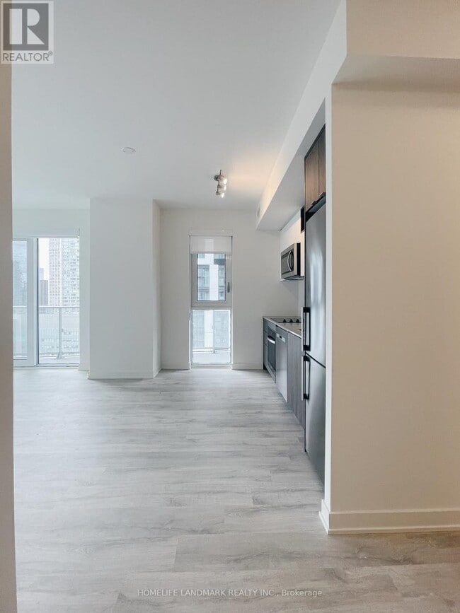 Building Photo - 100 Dalhousie St