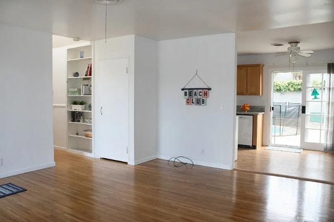 Foto del edificio - 15332 La Salle Ln