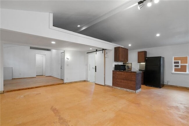Building Photo - 4414 Diane Dr