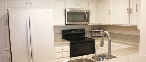 Primary Photo - 76 Country Mile Rd-