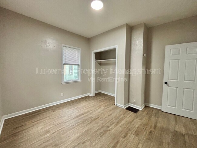 Foto del edificio - 1320 S Westnedge Ave