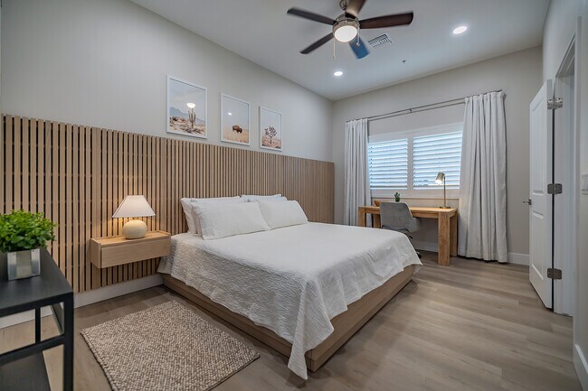 Photo - 2038 E River Rd Apartment