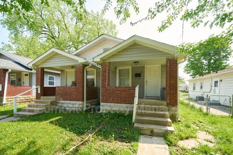Primary Photo - 707 S Keystone Ave