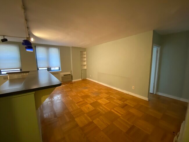 Living Room - 2601 Pennsylvania Ave