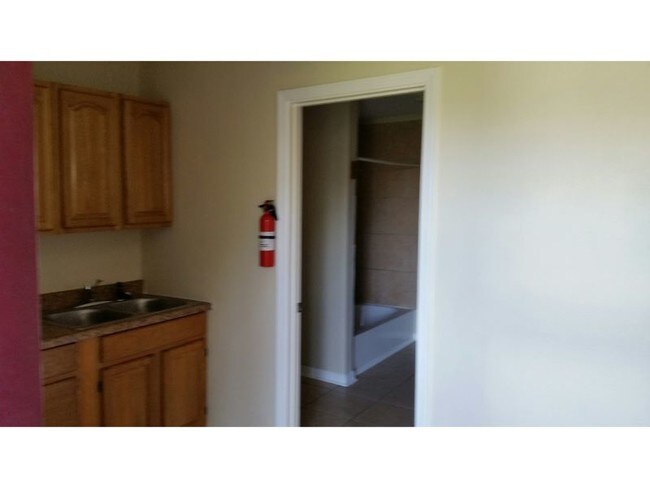 Building Photo - 6212 Hayne Blvd