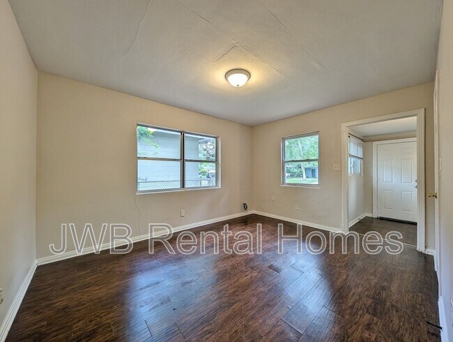 Foto del edificio - 3312 Ernest St