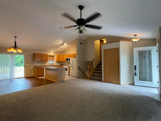 Building Photo - 6442 Urich Terrace