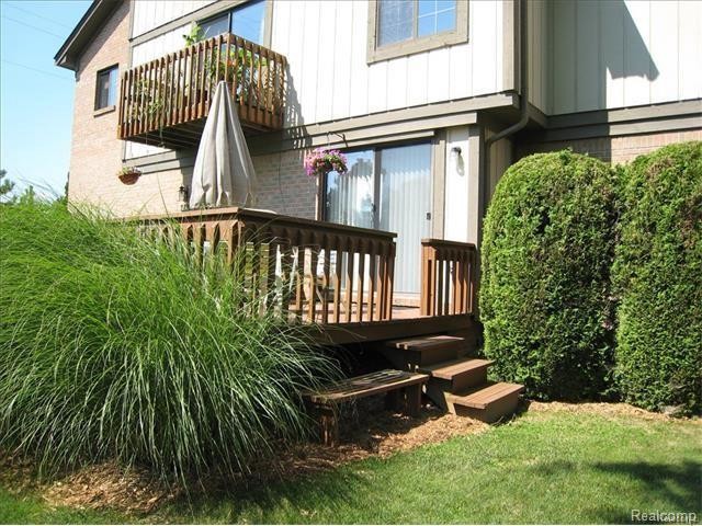 Foto del edificio - 318 Meadow Bridge Dr