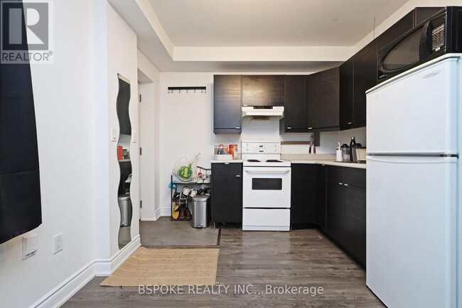 Photo du bâtiment - 176 Hiawatha Rd