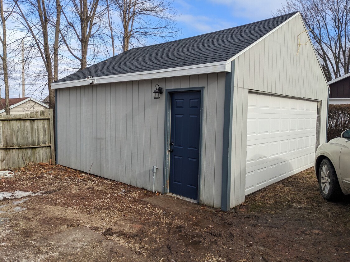 806 Crooks Ave, Kaukauna, WI 54130 House Rental in Kaukauna, WI