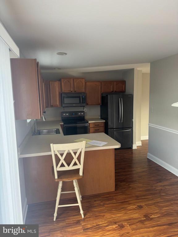 Foto del edificio - 1031 Rafter Rd