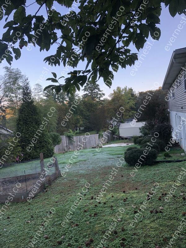 Foto del edificio - 5701 N Morgan Ln