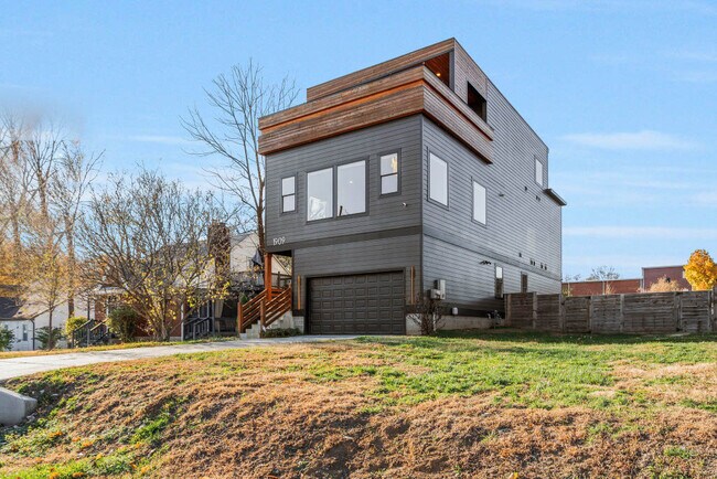 Photo - 1909 Hailey Ave House