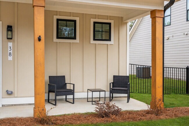 Foto del edificio - 51 Puckett Rd SE